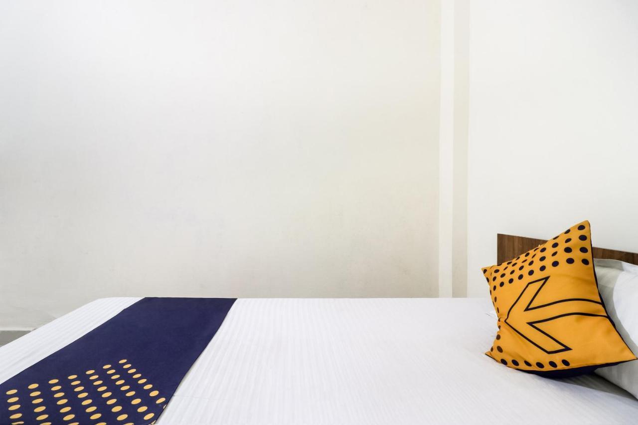 Oyo 40073 Yash Homestay Samarda Kaliāsot Eksteriør billede