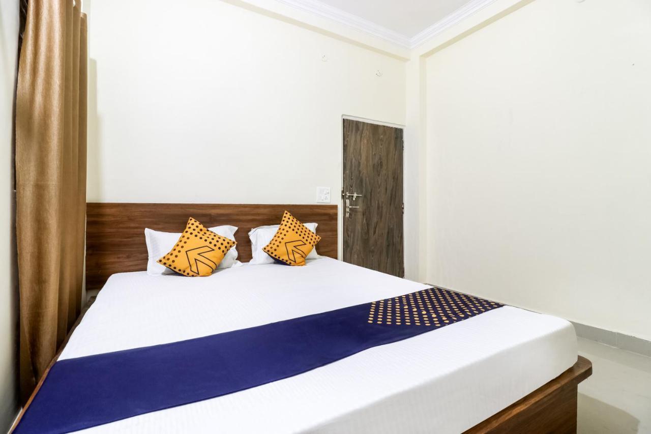 Oyo 40073 Yash Homestay Samarda Kaliāsot Eksteriør billede