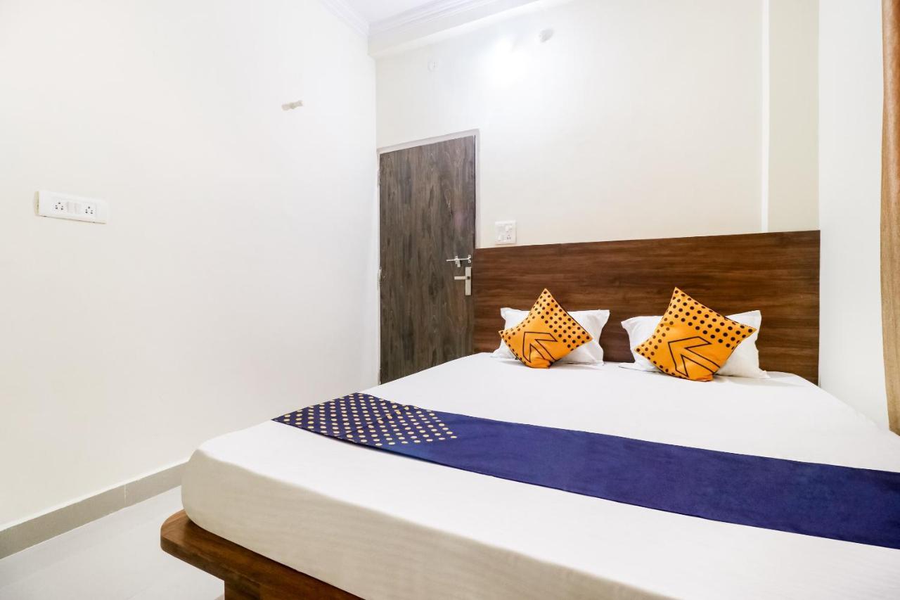 Oyo 40073 Yash Homestay Samarda Kaliāsot Eksteriør billede