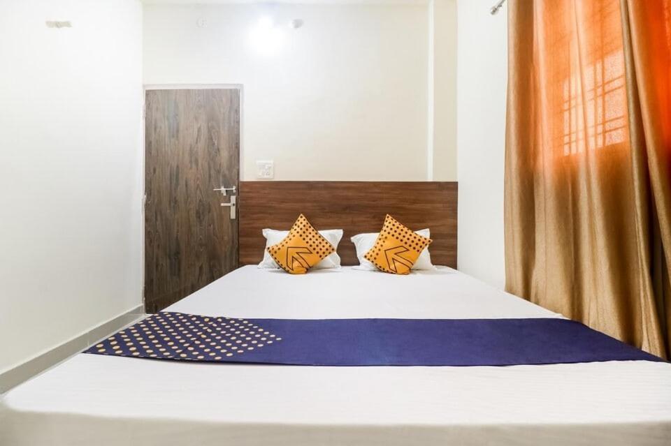 Oyo 40073 Yash Homestay Samarda Kaliāsot Eksteriør billede
