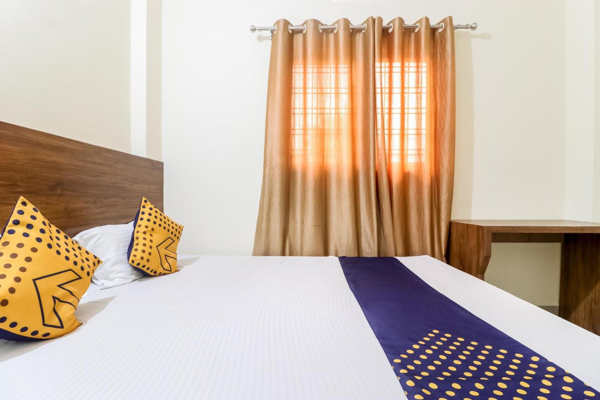 Oyo 40073 Yash Homestay Samarda Kaliāsot Eksteriør billede
