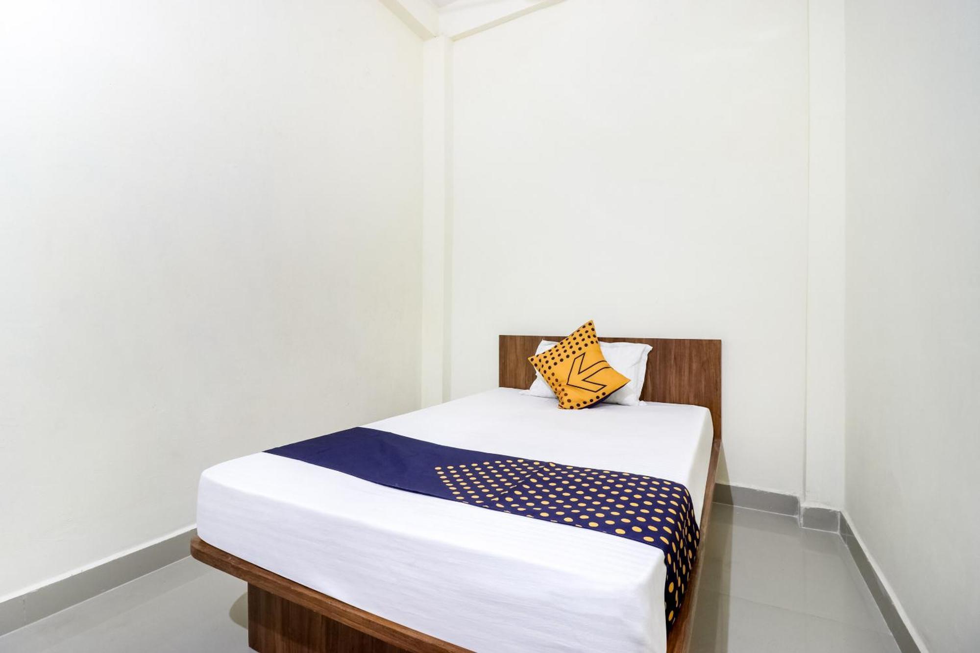 Oyo 40073 Yash Homestay Samarda Kaliāsot Eksteriør billede