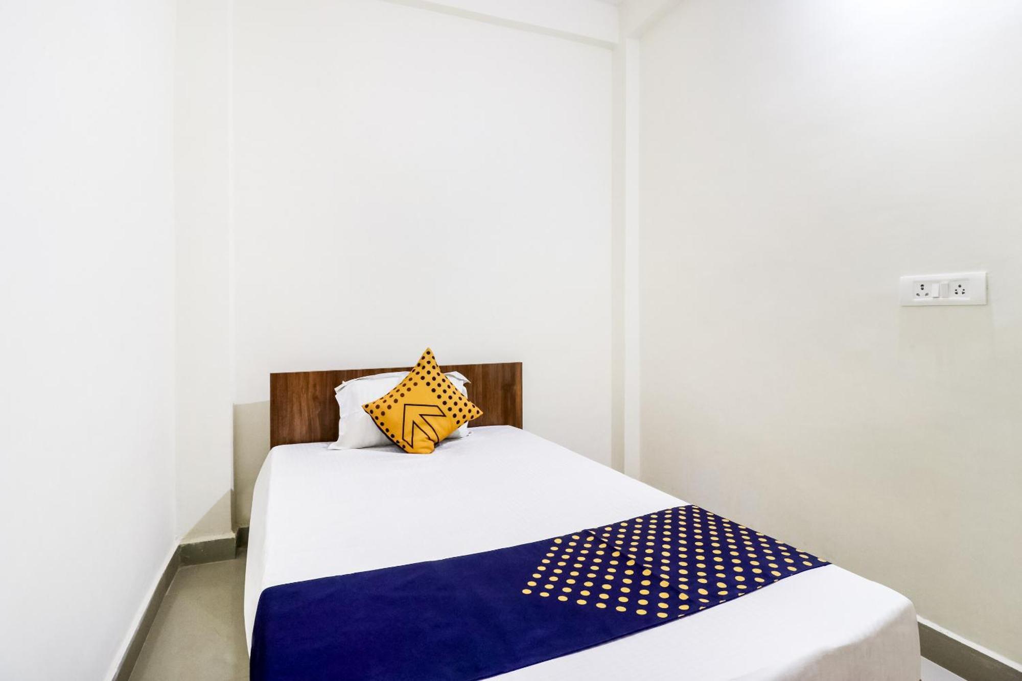 Oyo 40073 Yash Homestay Samarda Kaliāsot Eksteriør billede