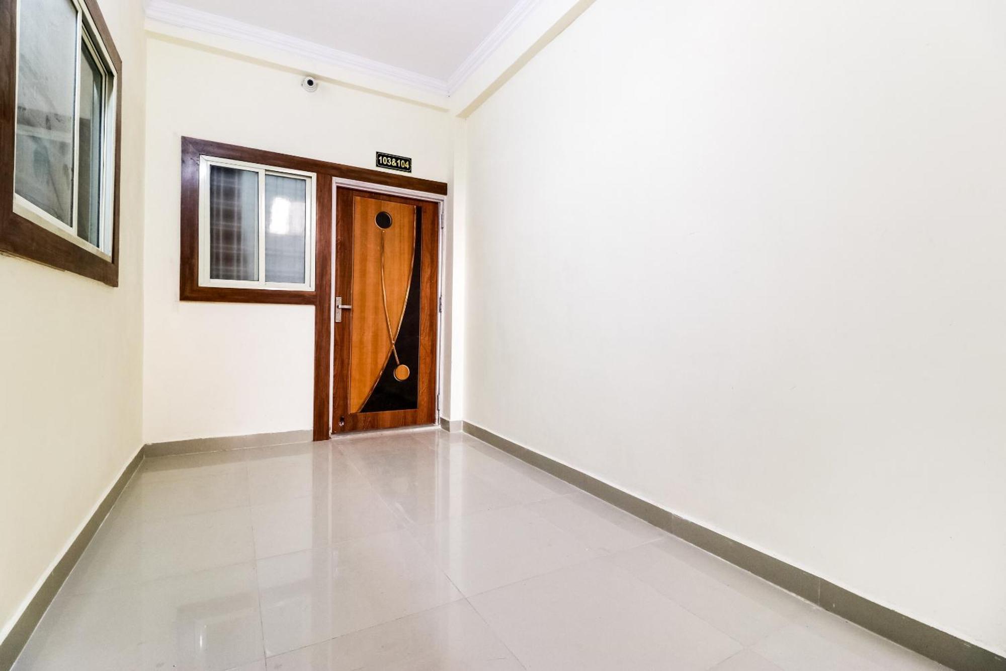 Oyo 40073 Yash Homestay Samarda Kaliāsot Eksteriør billede
