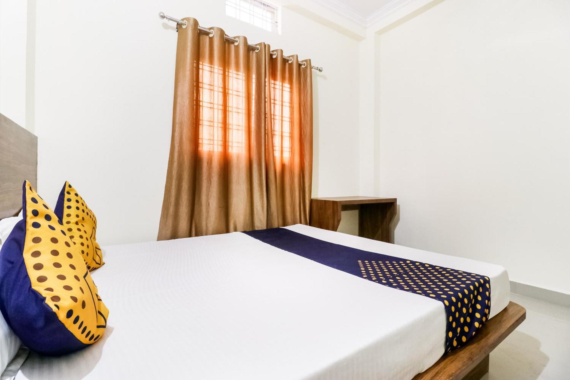 Oyo 40073 Yash Homestay Samarda Kaliāsot Eksteriør billede
