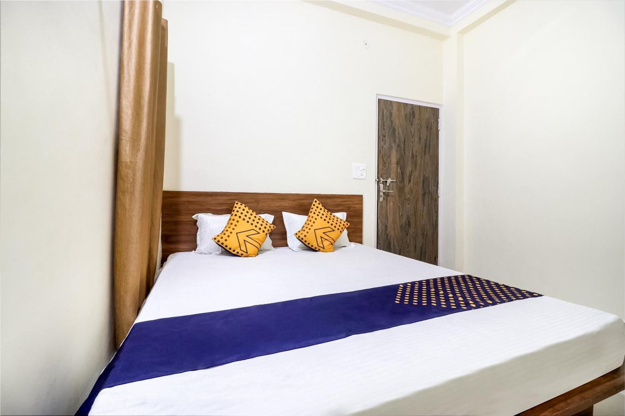 Oyo 40073 Yash Homestay Samarda Kaliāsot Eksteriør billede