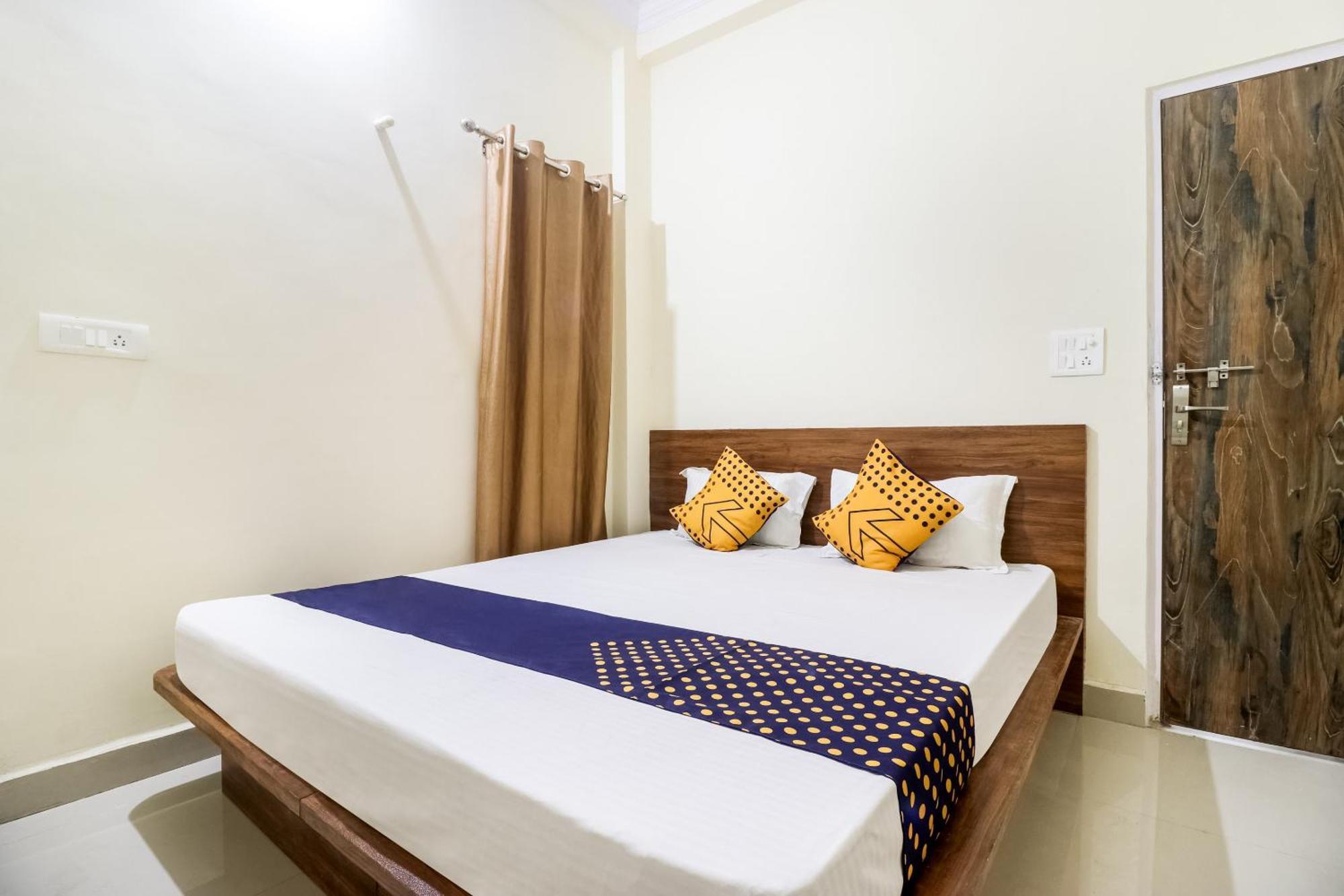 Oyo 40073 Yash Homestay Samarda Kaliāsot Eksteriør billede